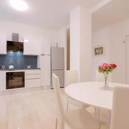 Le Stanze Dell'edera - Charming In The Old Town 4*