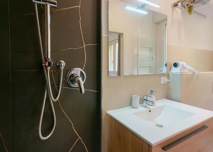 Le Stanze Dell'edera 4* Bologna